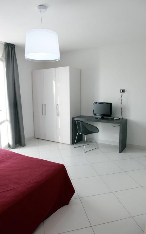 Aparthotel Brezza Di Grecale Trapani Habitación foto