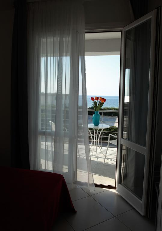 Aparthotel Brezza Di Grecale Trapani Habitación foto