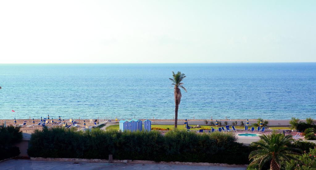 Aparthotel Brezza Di Grecale Trapani Habitación foto